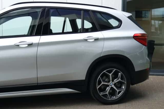 BMW X1 (2018) thumbnail 6