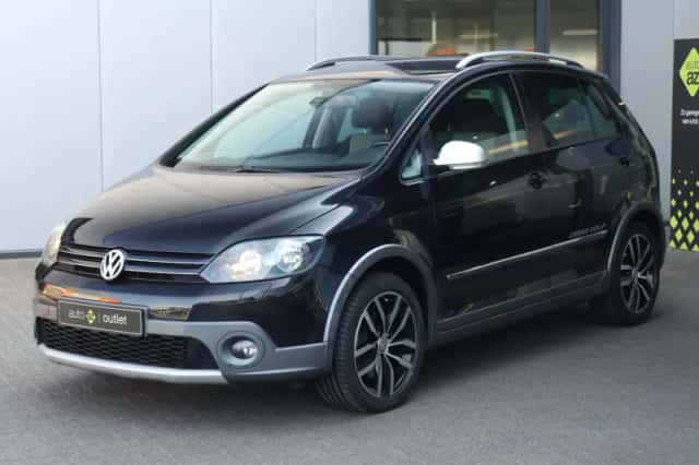 Volkswagen Golf (2010) thumbnail 5