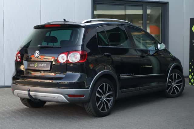 Volkswagen Golf (2010) thumbnail 6