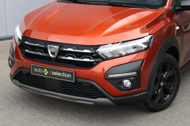 Dacia Jogger (2022) thumbnail 3