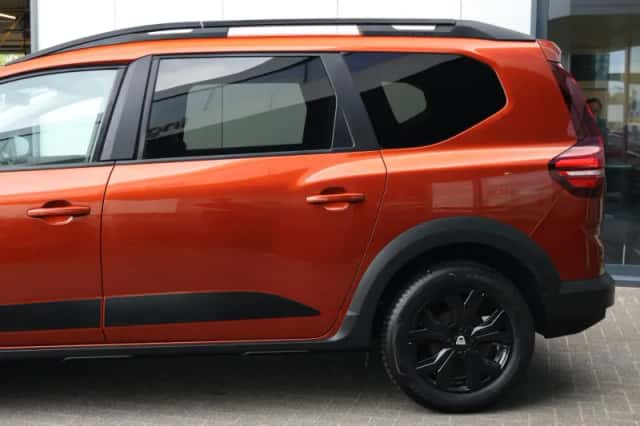 Dacia Jogger (2022) thumbnail 5