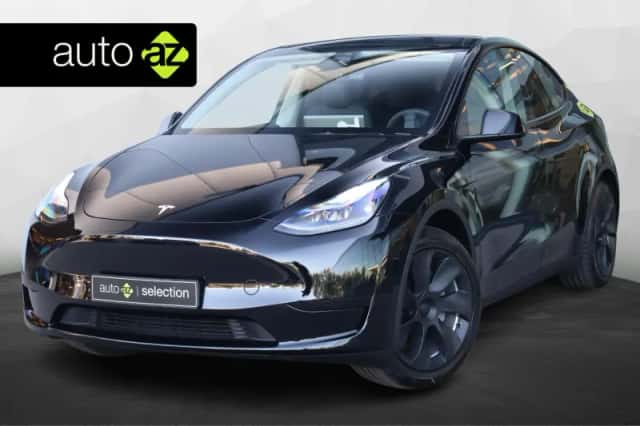Tesla Model Y (2023) thumbnail 1