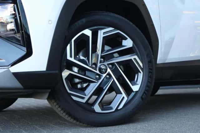 Hyundai Tucson (2024) thumbnail 4