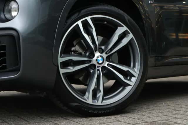 BMW X1 (2018) thumbnail 4