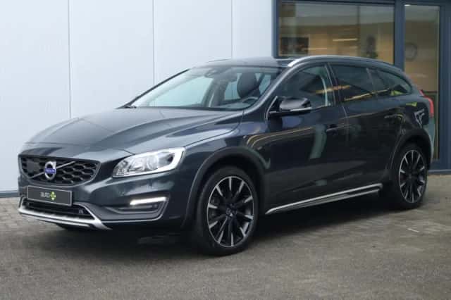 Volvo V60 (2018) thumbnail 6