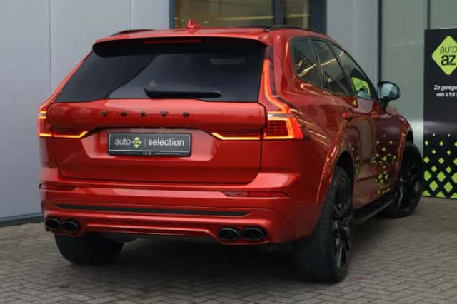 Volvo XC60 (2024) thumbnail 2