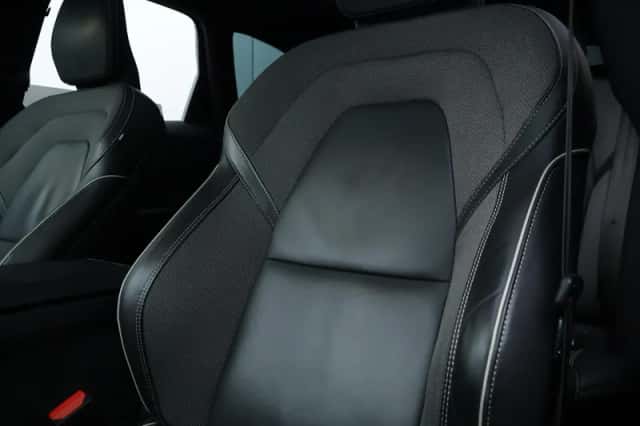 Volvo XC60 (2024) thumbnail 13