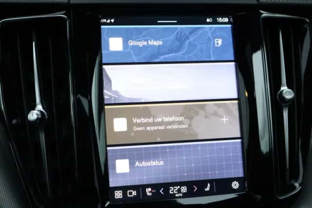 Volvo XC60 (2024) thumbnail 24