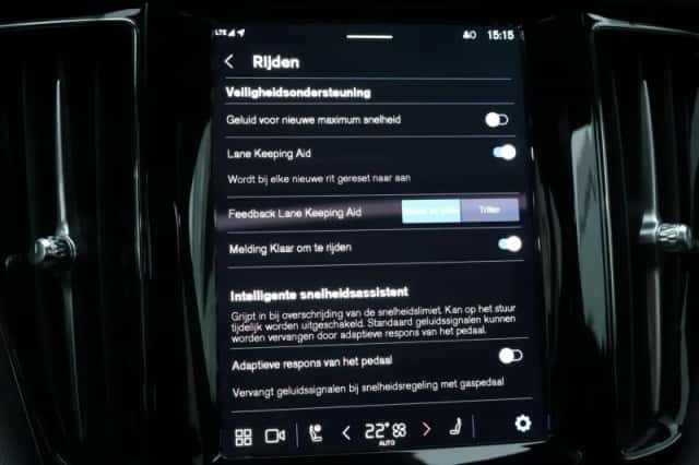 Volvo XC60 (2024) thumbnail 37