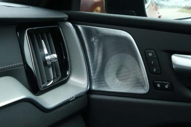 Volvo XC60 (2024) thumbnail 39
