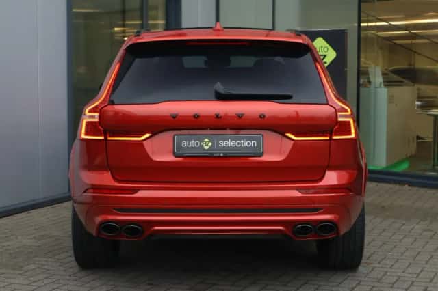 Volvo XC60 (2024) thumbnail 9