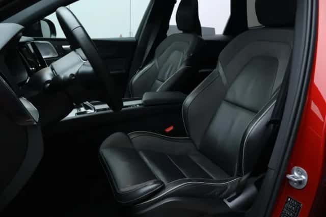 Volvo XC60 (2024) thumbnail 10