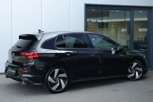 Volkswagen Golf (2021) thumbnail 4