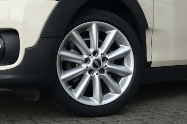 MINI Clubman (2022) thumbnail 4