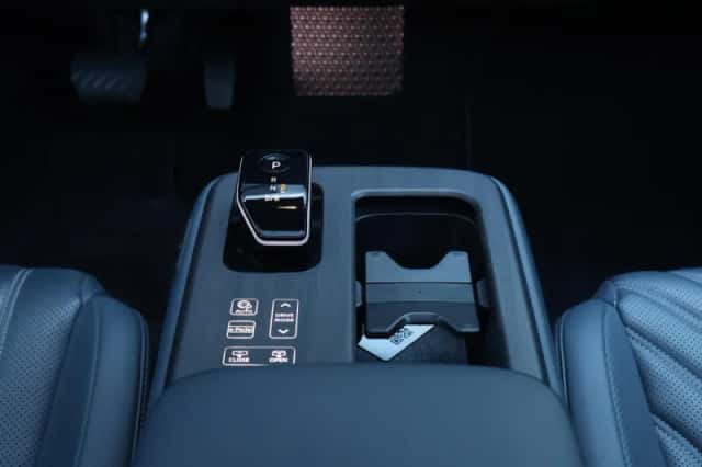 Nissan Ariya (2024) thumbnail 42