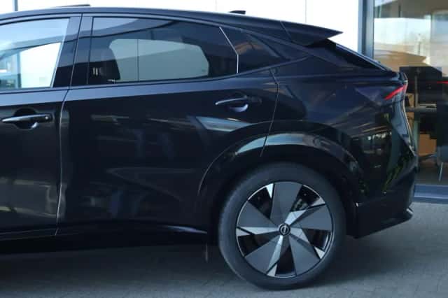 Nissan Ariya (2024) thumbnail 10