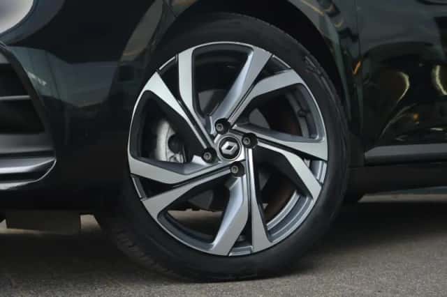 Renault Clio (2023) thumbnail 4