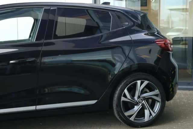 Renault Clio (2023) thumbnail 5