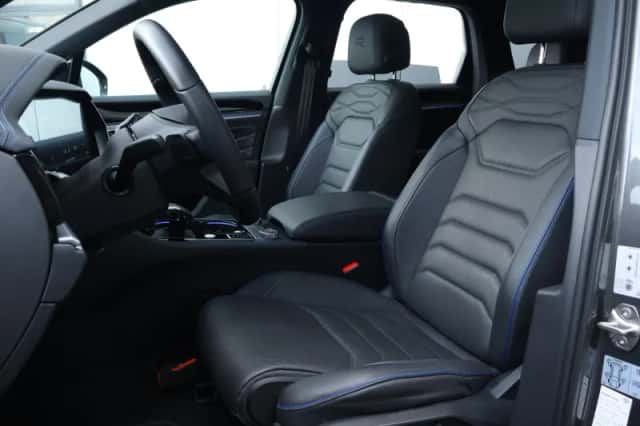 Volkswagen Touareg (2024) thumbnail 12