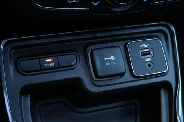 Jeep Compass (2021) thumbnail 32
