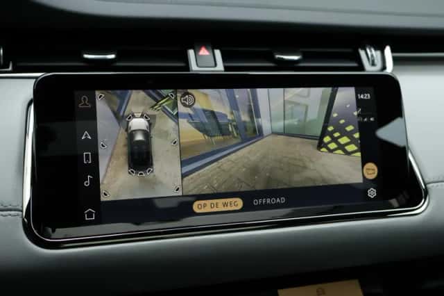 Land Rover Range Rover Evoque (2021) thumbnail 32