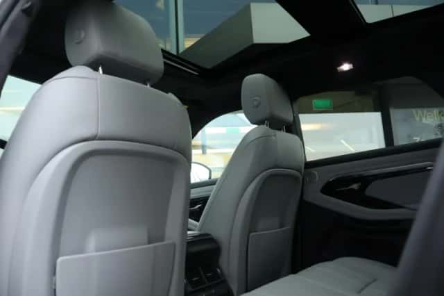 Land Rover Range Rover Evoque (2021) thumbnail 34