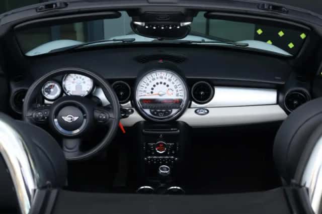 MINI Roadster (2012) thumbnail 26