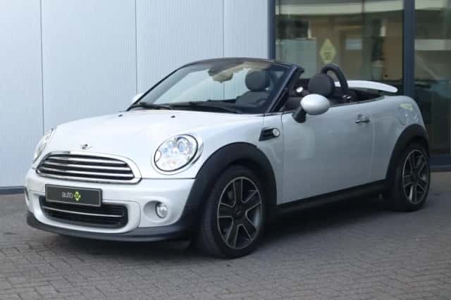 MINI Roadster (2012) thumbnail 6