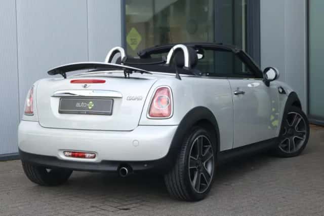 MINI Roadster (2012) thumbnail 8