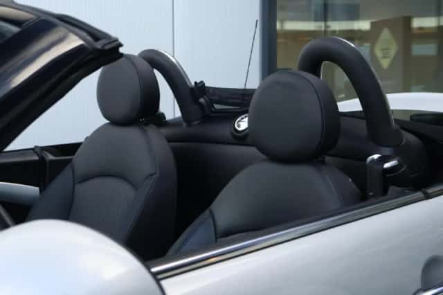 MINI Roadster (2012) thumbnail 10