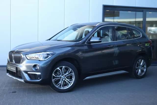 BMW X1 (2017) thumbnail 3
