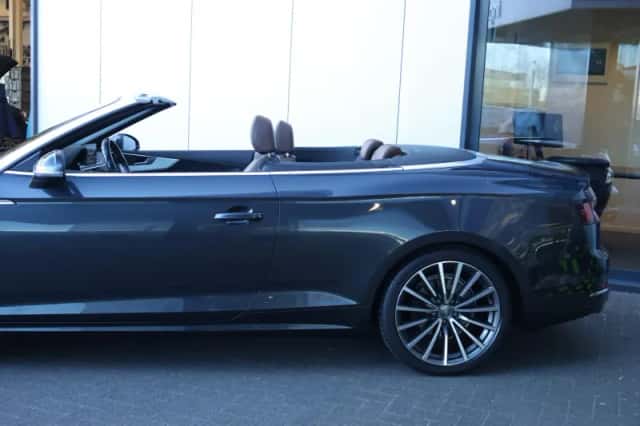 Audi A5 (2017) thumbnail 6