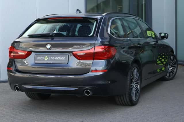 BMW 5-Serie (2017) thumbnail 2