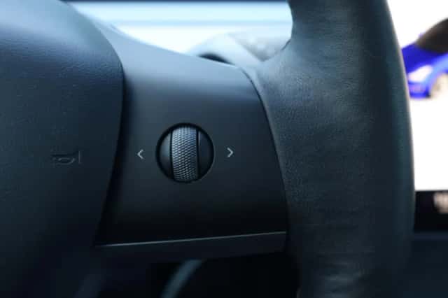 Tesla Model 3 (2022) thumbnail 30