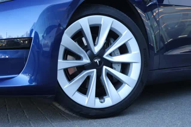 Tesla Model 3 (2022) thumbnail 4