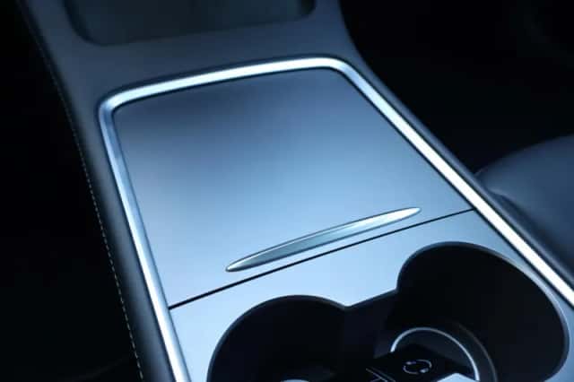 Tesla Model 3 (2022) thumbnail 37
