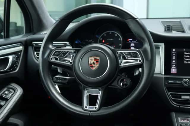 Porsche Macan (2020) thumbnail 18