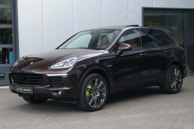 Porsche Cayenne (2017) thumbnail 7