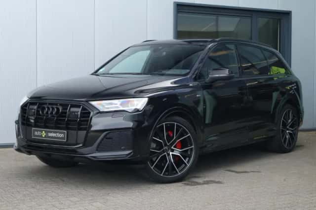 Audi Q7 (2023) thumbnail 3