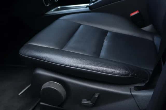 Mercedes-Benz GLK (2014) thumbnail 12