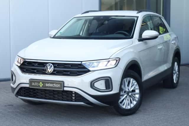 Volkswagen T-Roc (2022) thumbnail 3