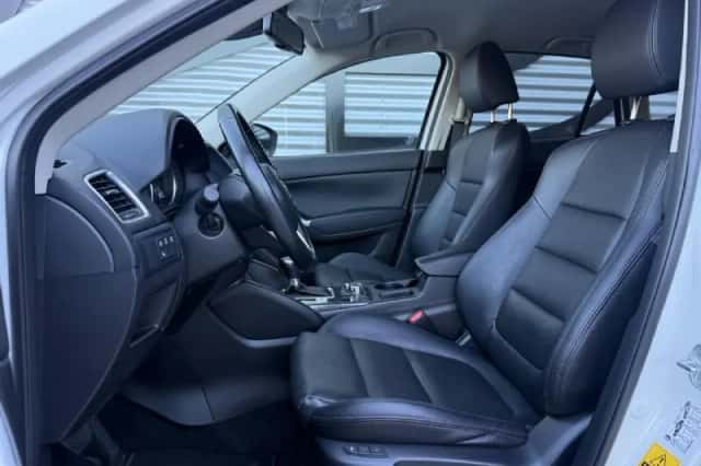 Mazda CX-5 (2015) thumbnail 4