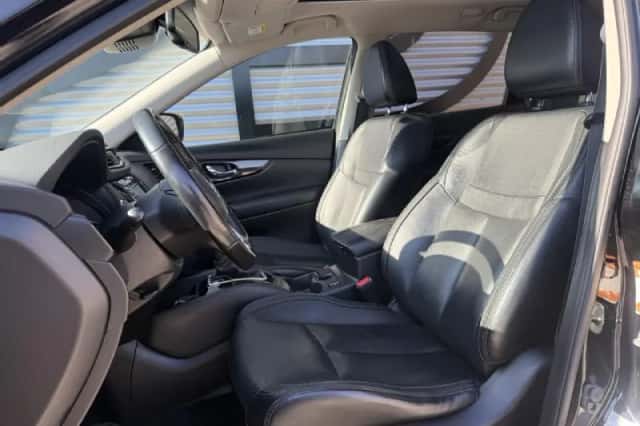 Nissan X-Trail (2019) thumbnail 4