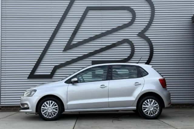 Volkswagen Polo (2015) thumbnail 5