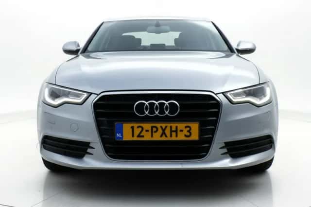 Audi A6 (2011) thumbnail 2