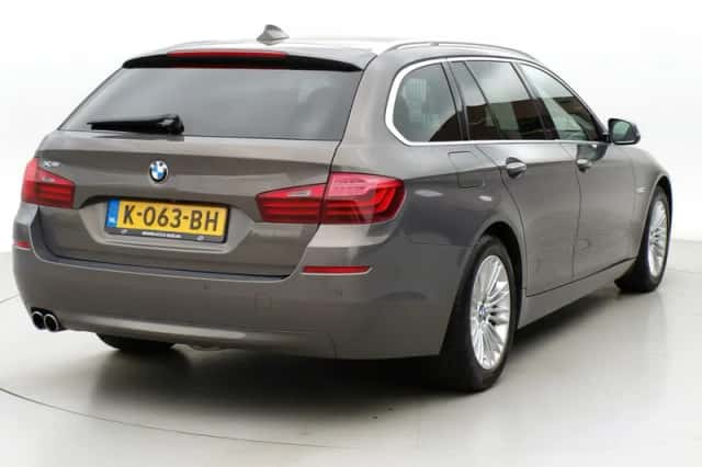 BMW 5-Serie (2016) thumbnail 2