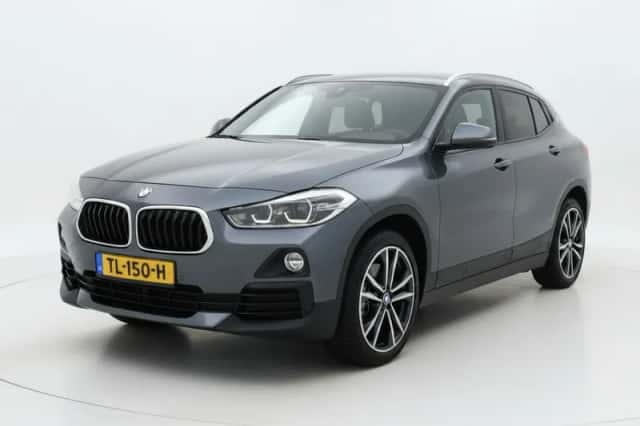 BMW X2 (2018) thumbnail 4