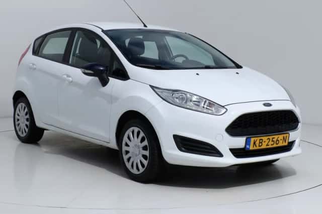 Ford Fiesta (2016) thumbnail 1