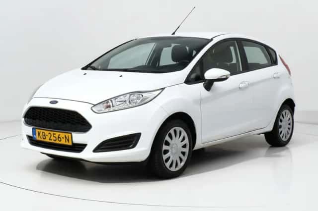 Ford Fiesta (2016) thumbnail 4
