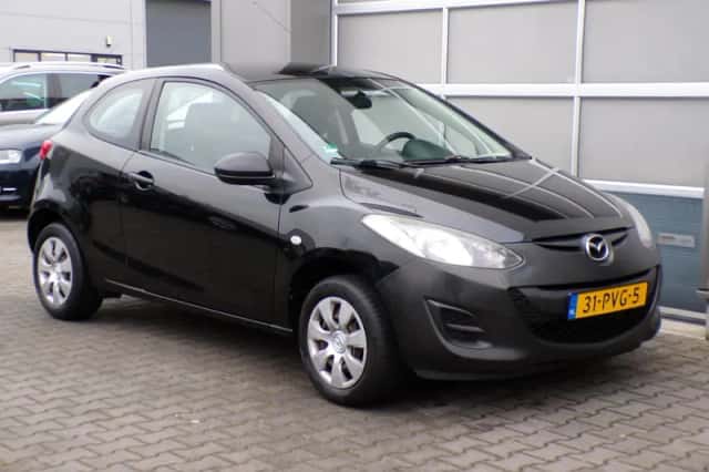 Mazda 2 (2011) thumbnail 1